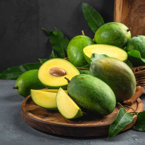 Raw Mango (Kacha aam)