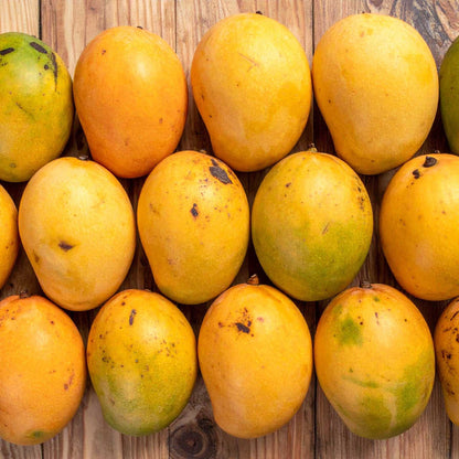 Mango (Safeda aam)