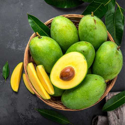 Raw Mango (Kacha aam)
