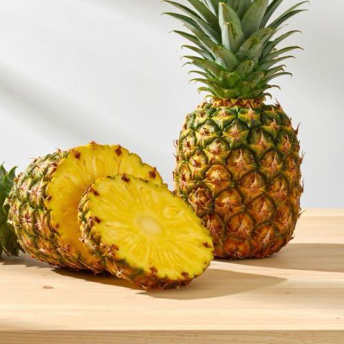 Pineapple (Ananas)